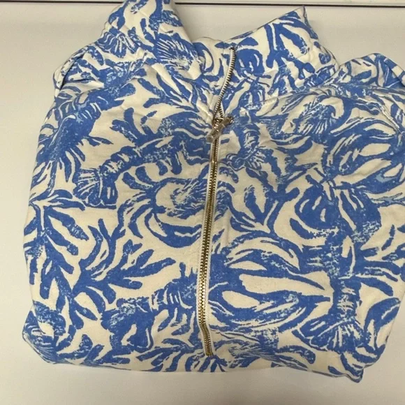 Lilly Pulitzer Blue and Cream Patterned Top - Picture 4 of 4